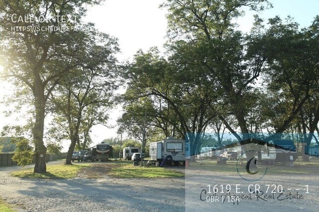 Primary Photo - 1619 East Dr