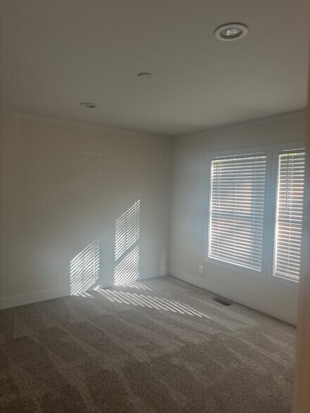 bedroom - 9039 Teal Dr