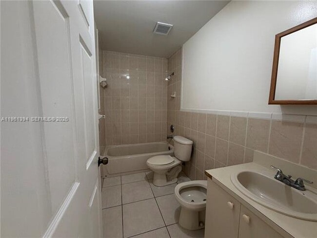 Building Photo - 4761 NW Flagler Terrace