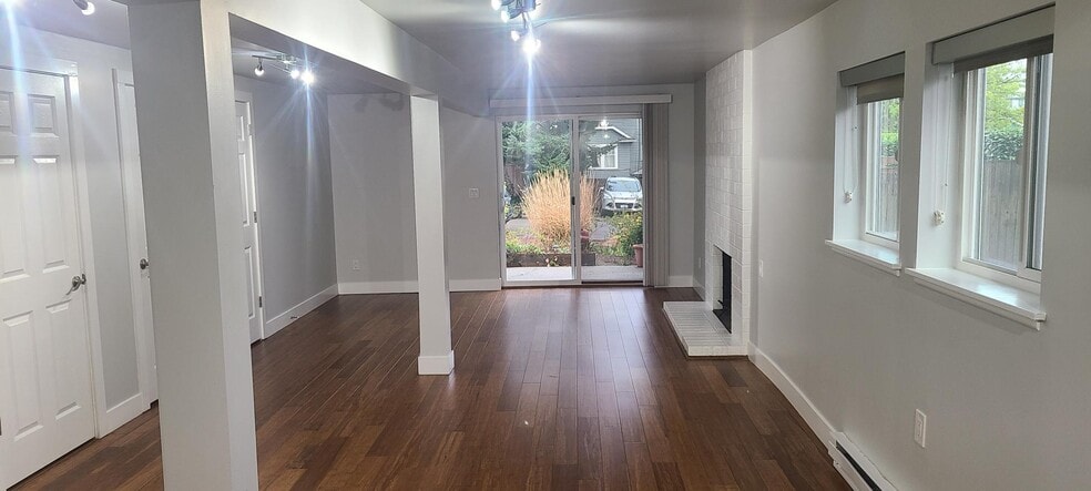 Building Photo - 8011 12th Ave NE