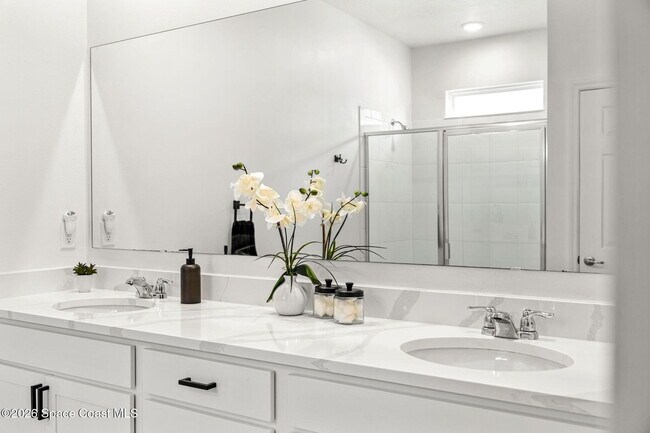 Building Photo - 1586 Criswell Ln SE