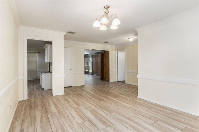 Building Photo - 13618 Jessica Ln