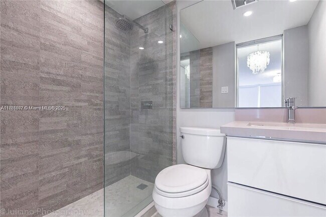 Building Photo - 2451 Brickell Bay Dr