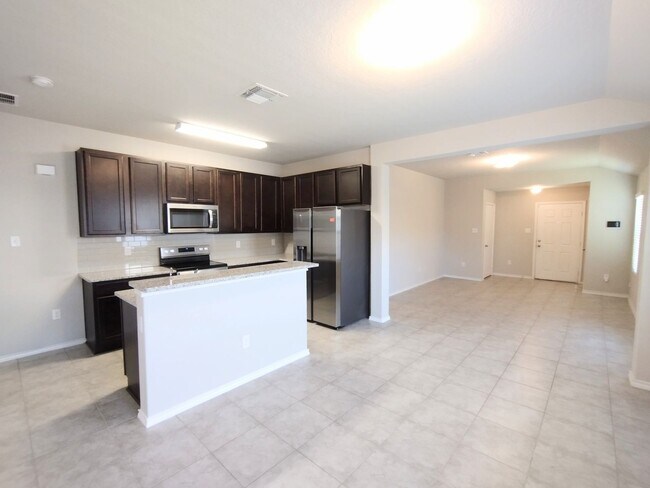 Building Photo - 2024 Cassiopeia Bend