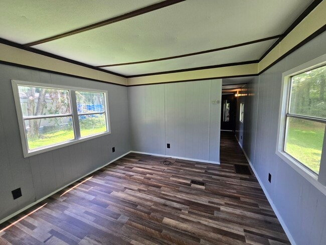 Building Photo - 107 Walnut Branch Dr