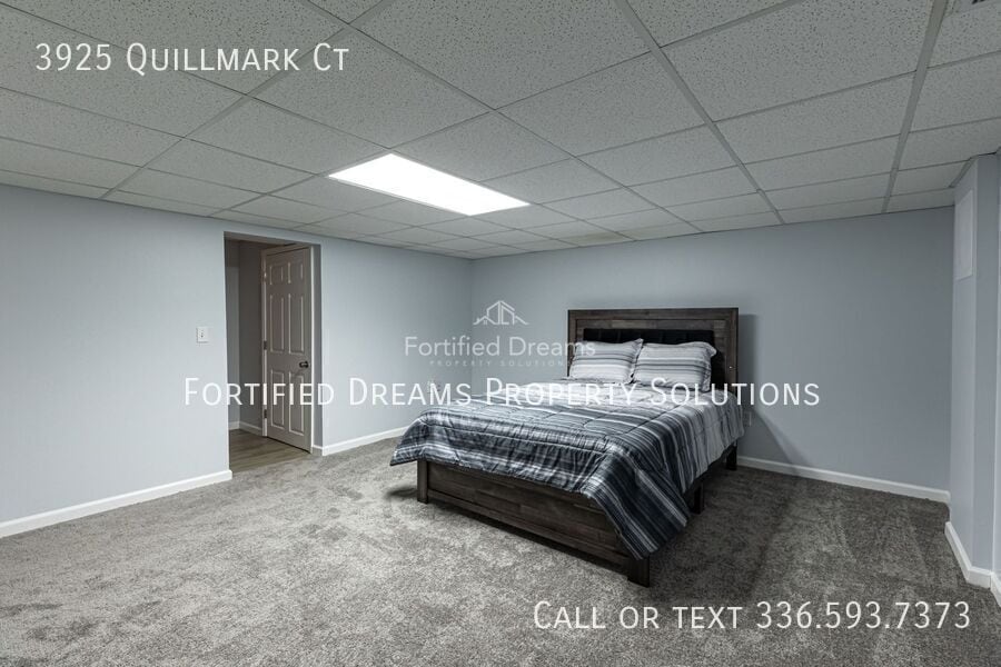 Building Photo - 3925 Quillmark Ct