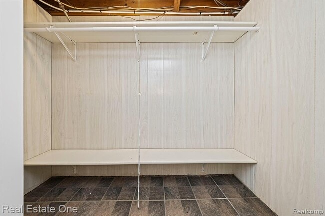 Building Photo - 556 Bloomfield Ct