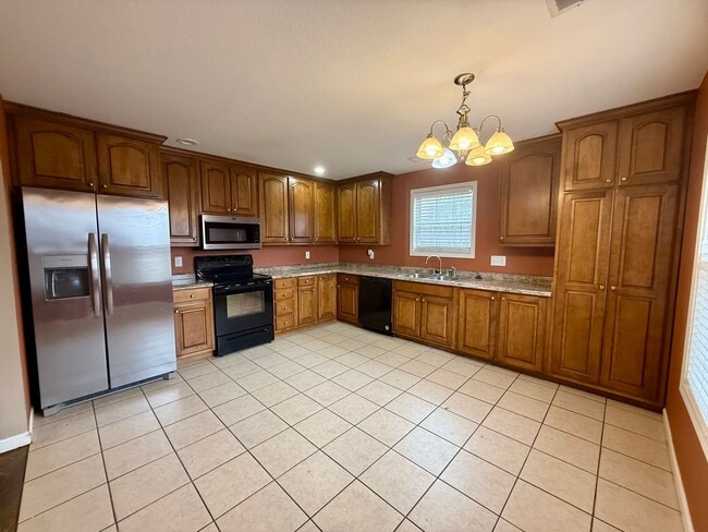 Building Photo - 3 Bedroom/2 Bathroom Home in Paragould AR - $1,350/month