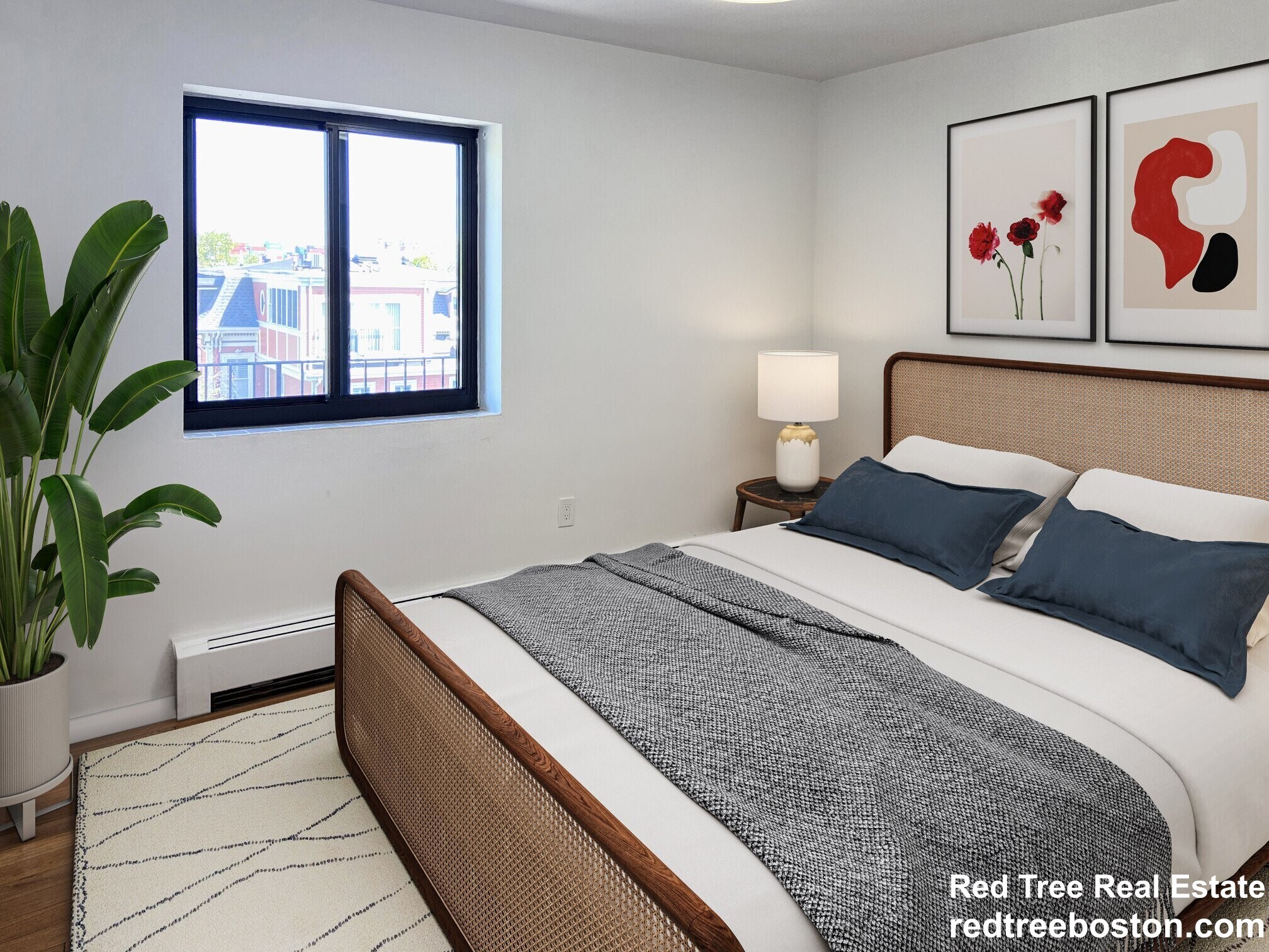 Building Photo - 880 E 4th St