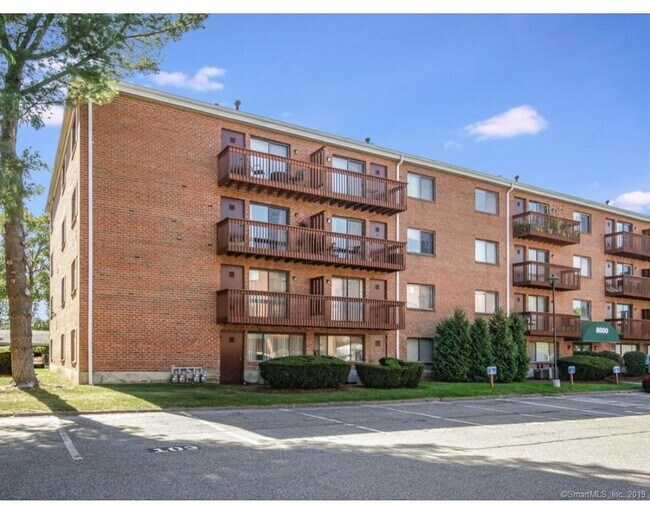 Building Photo - 2320 Harbor View Dr