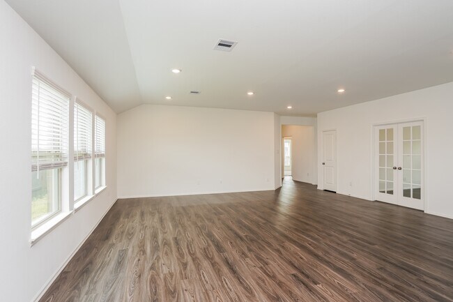 Building Photo - 326 Pickwick Gdns Ln