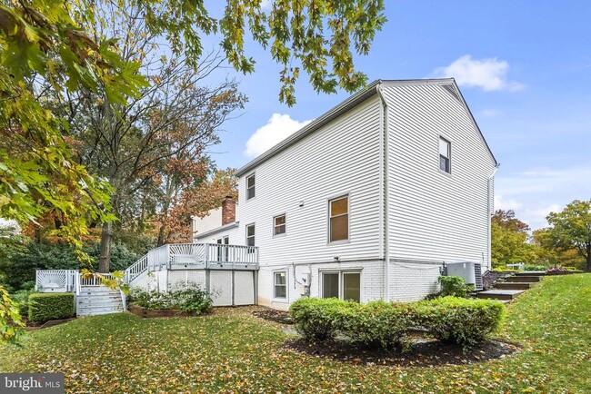 Building Photo - 7603 Woodstown Dr