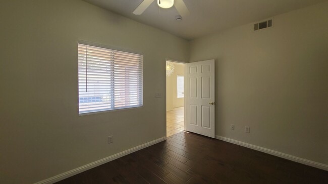Building Photo - Condo in Southwest Las Vegas