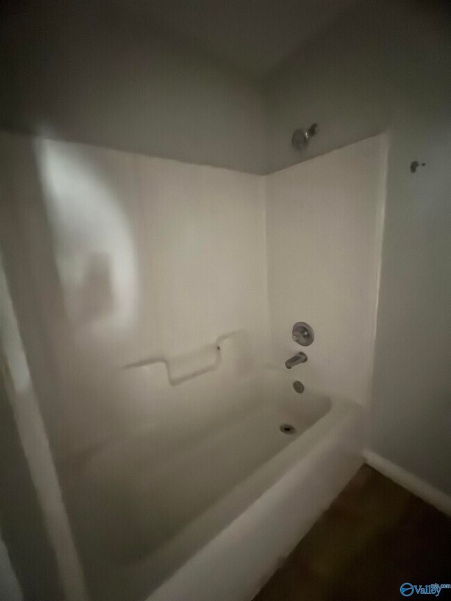 Building Photo - 3201 Delia Ln NW