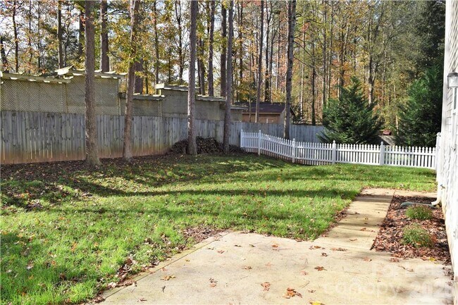 Building Photo - 21345 Aftonshire Dr