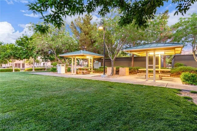 Building Photo - 3165 Via Como