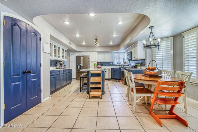 Building Photo - 6300 Franklin Trail Drive