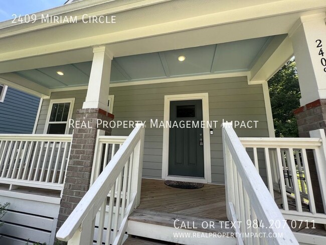 Building Photo - MOVE IN SPECIAL: 1/2 OFF 1 MONTH RENT. New...