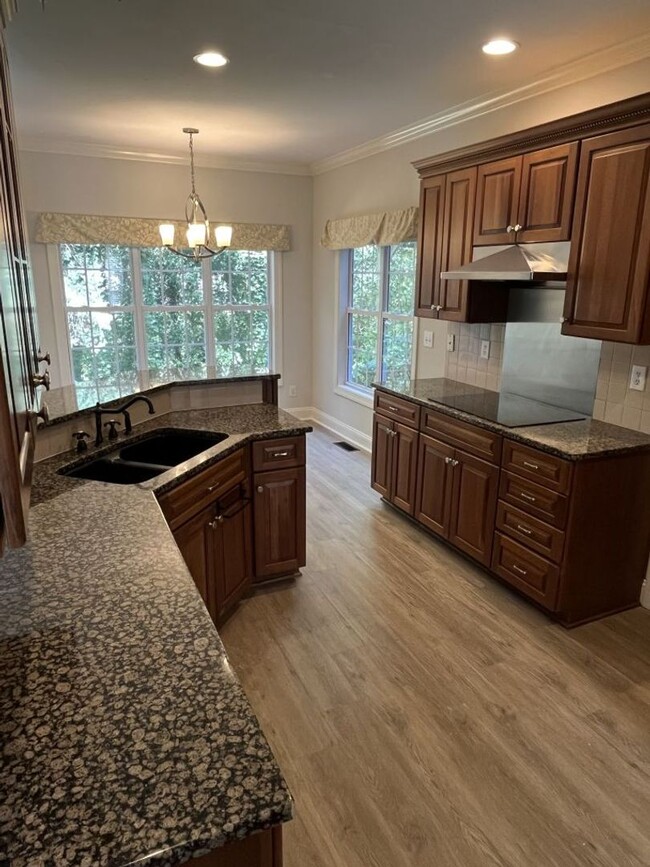 Building Photo - Refreshed 4 Bed home in Ballantyne