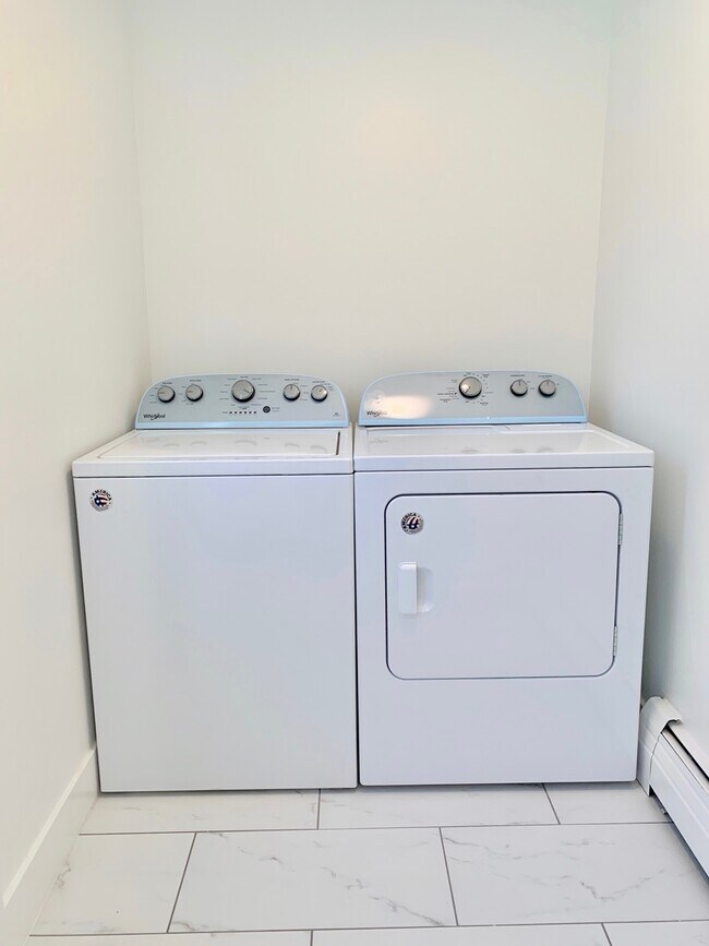 Building Photo - 3365 Ward Rd