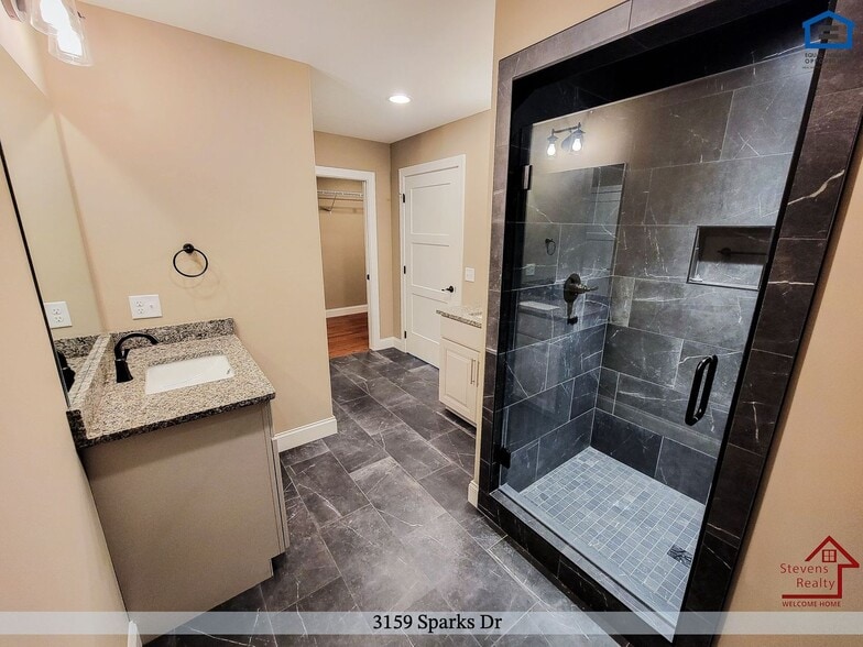 Building Photo - 3159 Sparks Dr