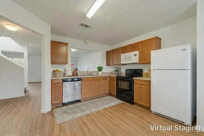 Building Photo - 9711 Brierwyck Dr