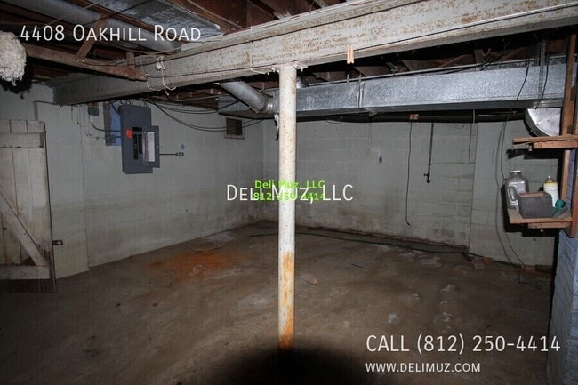 Building Photo - 4408 Oak Hill Rd