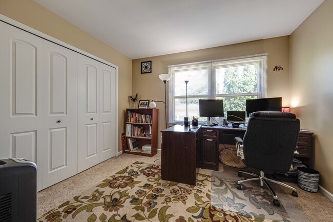 Building Photo - 2238 Gleneagles Dr