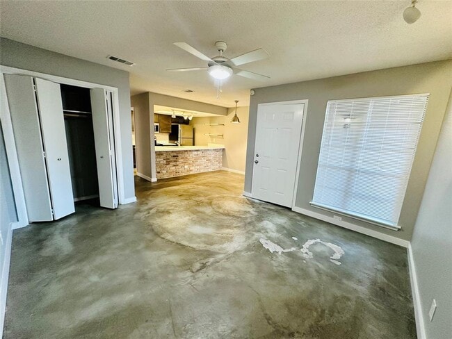 Building Photo - 3424 Willowrun Dr