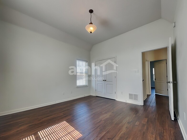 Building Photo - 154 Tanner Cv