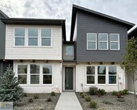 Building Photo - 1207 N Webb Wy