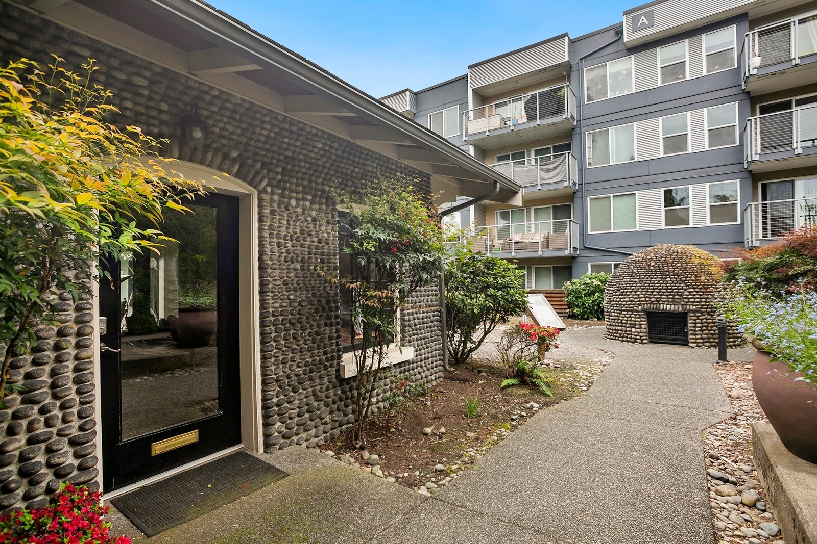 Building Photo - 1311 12th Ave S