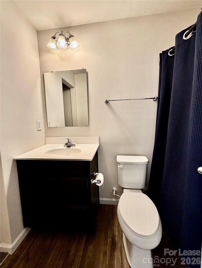 Building Photo - 828 Renee Ave