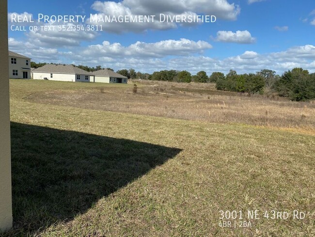 Building Photo - 3001 NE 43rd Rd
