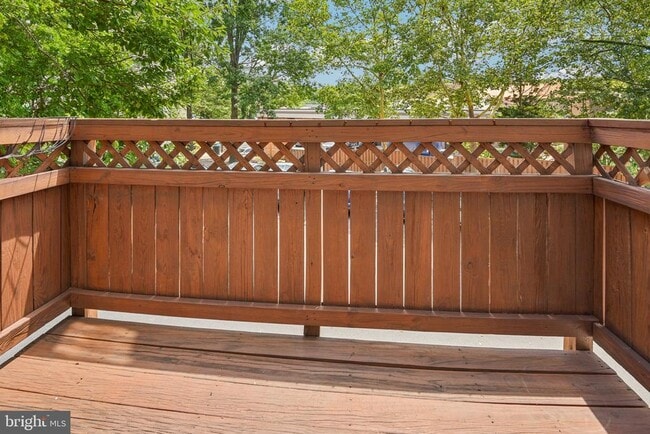 Building Photo - 8154 Skelton Cir