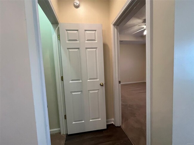 Building Photo - 9679 Greythorne Way