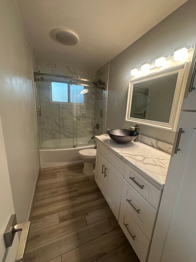 Building Photo - Culver2626