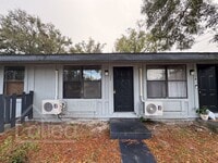 Building Photo - Crest Villas Studios Available NOW! Ask ab...