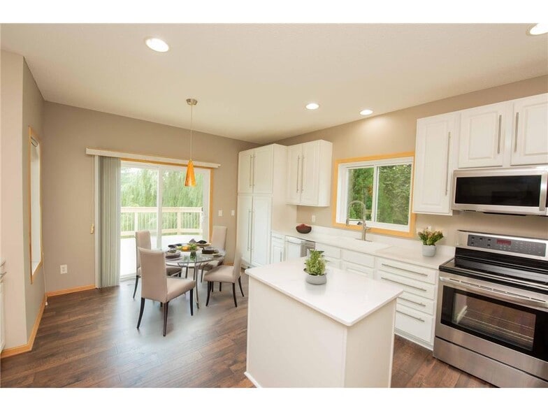 Building Photo - 9801 78th St S