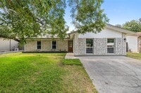 Building Photo - 1111 Spearson Ln
