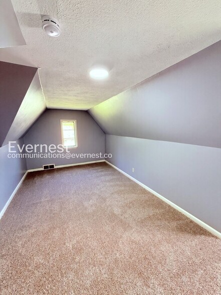 Building Photo - 1803 Talbot St