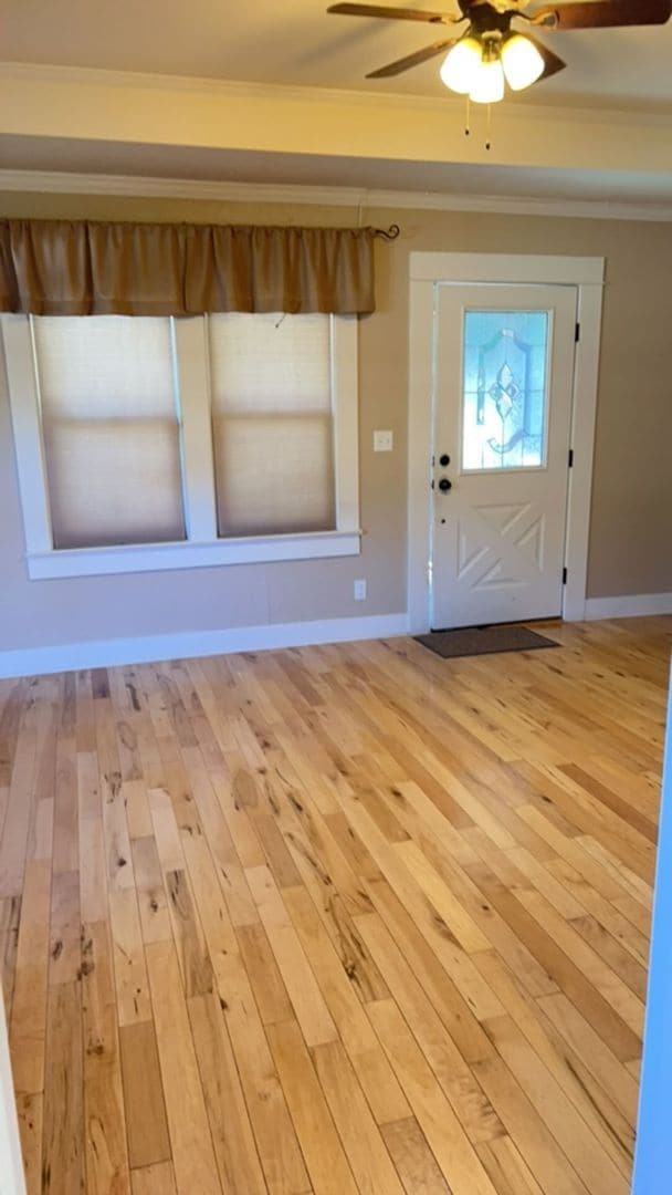 Building Photo - 2 Bedroom 1 Bath Home