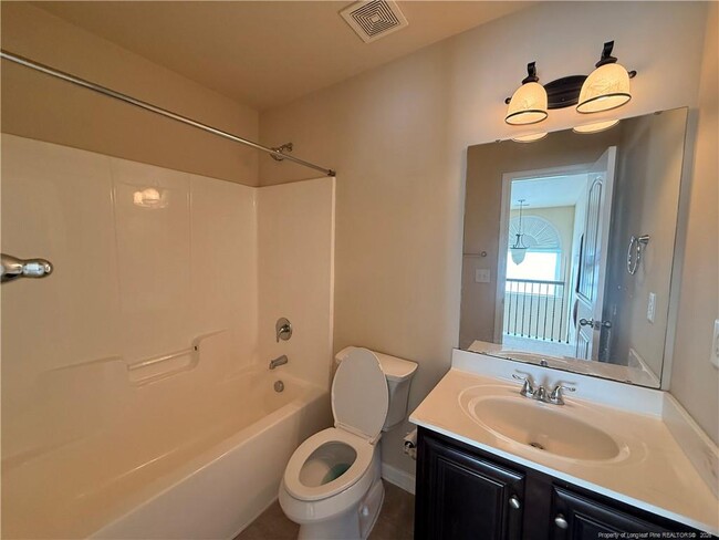 Building Photo - 16 Fort McClary Ct