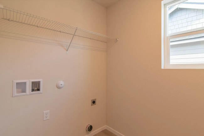 Building Photo - 24467 E Feather Ct