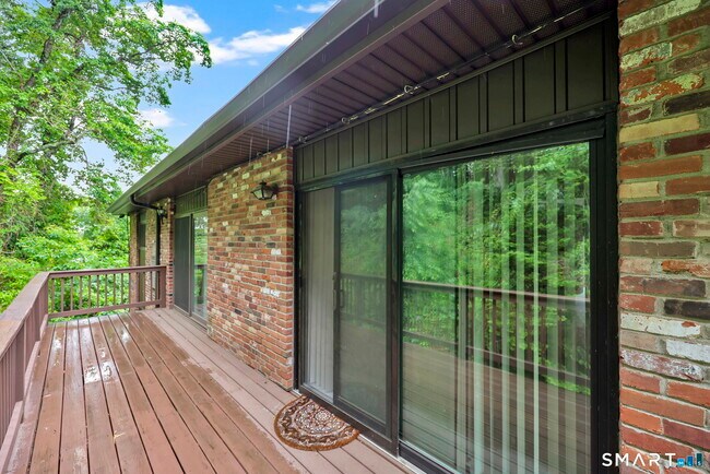 Building Photo - 3 Murphys Ln