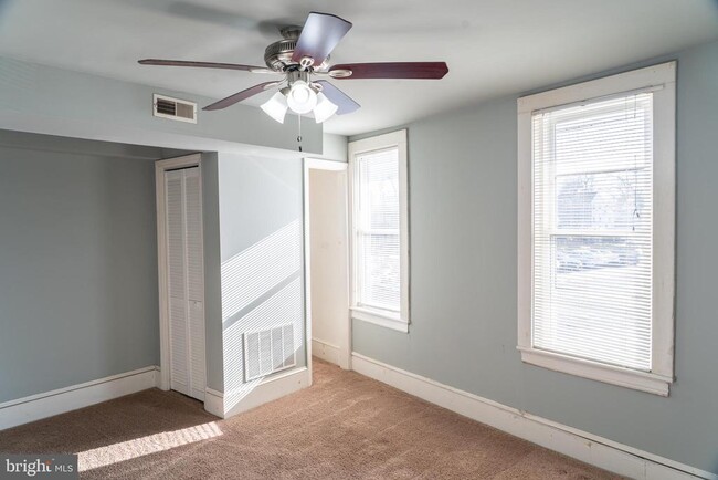 Building Photo - 26 Pitman Ave