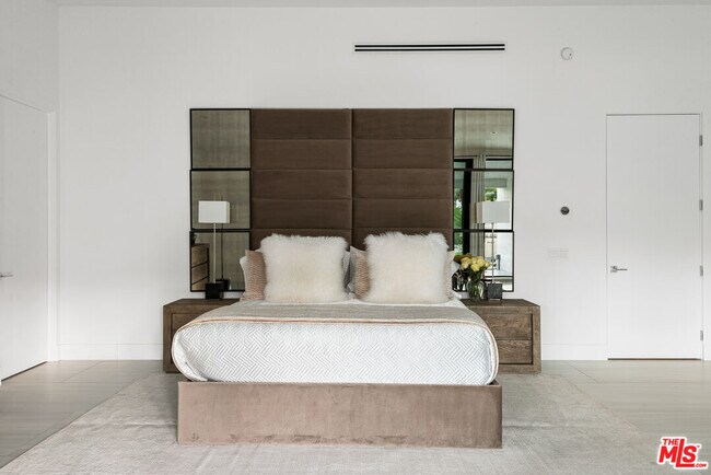 Building Photo - 49723 Ave Montero