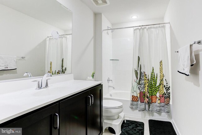 Building Photo - 41355 Tarragon Leaf Dr