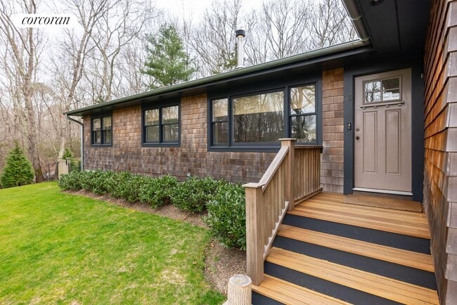 Building Photo - 35 Sylvan Ln