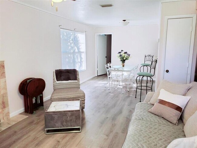 Building Photo - 3773 59th Ave W